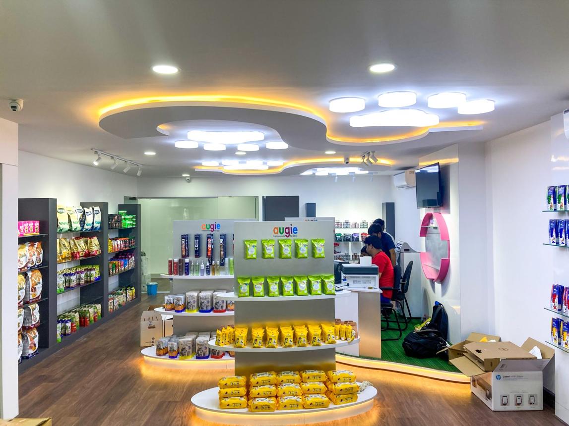 RS Pet Care retail showroom